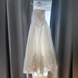 Beautiful wedding dress